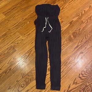 The Hanger Woman’s Strapless Navy Jumpsuit Size S